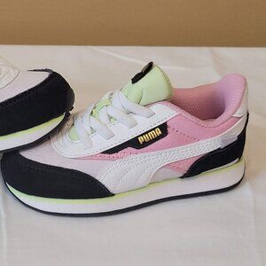 PUMA Infant Girls Future Rider Bouquet Sneakers, Multicolor Pink/Green